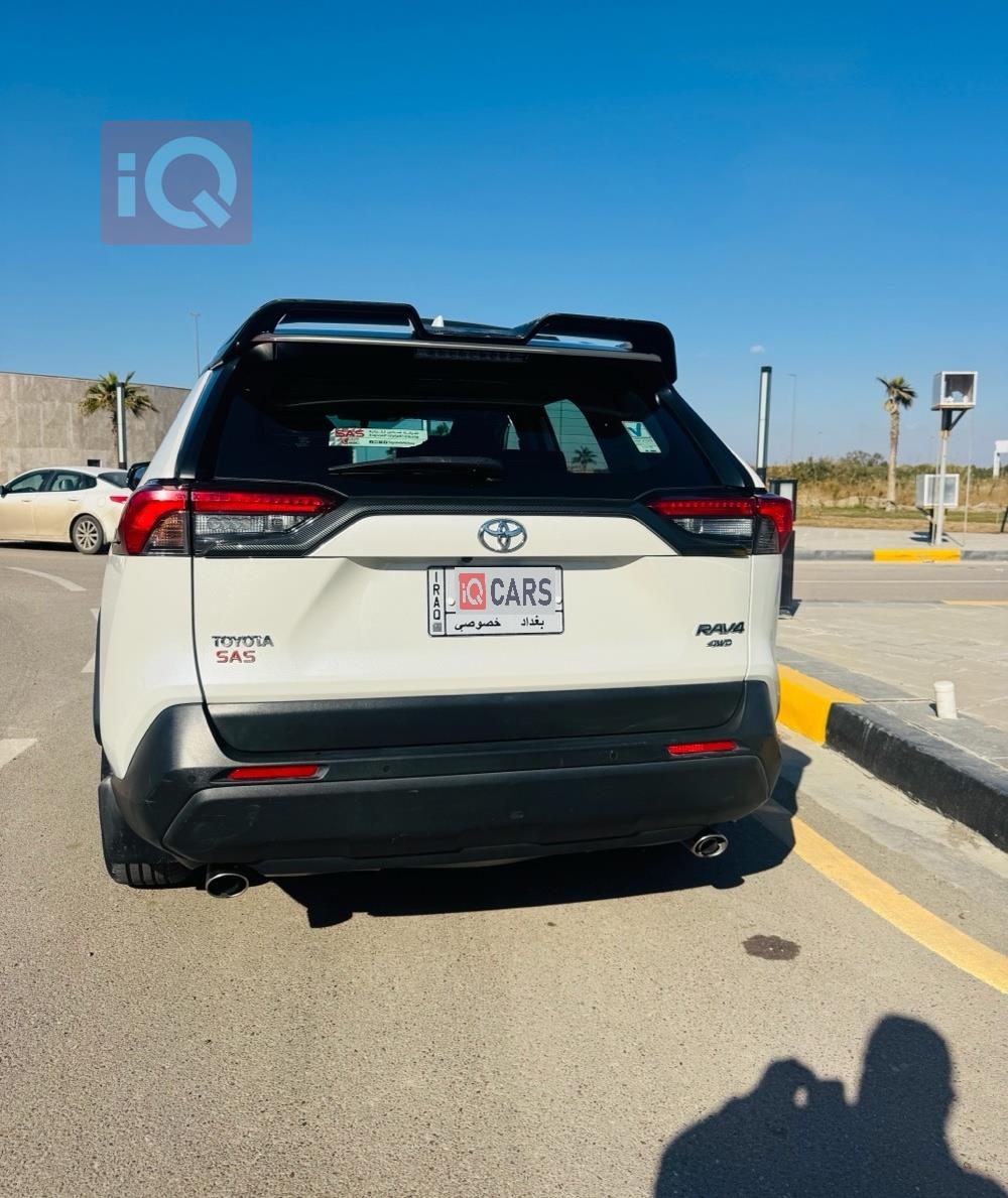 تويوتا راف 4